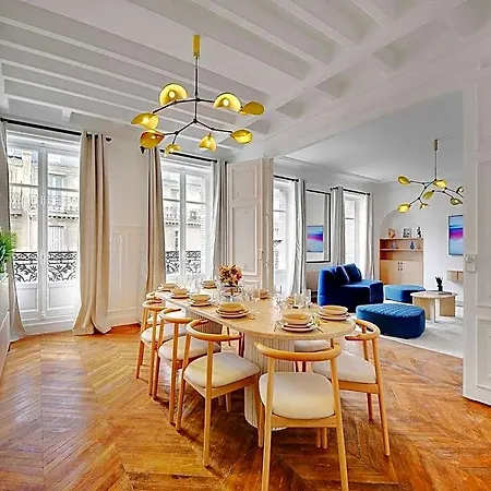 Magnificent - 4br10p - Palais-royal 3* Paris