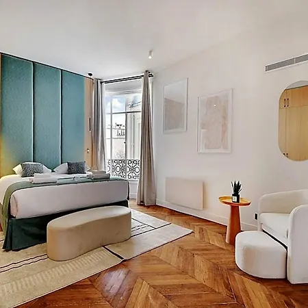 Magnificent - 4br10p - Palais-royal 3* Paris